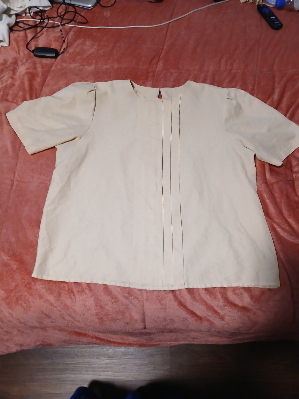 Westbound Vintage Cream Short-Sleeve Pleated Front Blouse